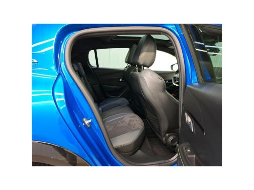 Peugeot e-208 EV GT Pack 50 kWh NL AUTO | PANO | CAMERA | STOELVERW | AFN. TREKHAAK | ActivLease financial lease