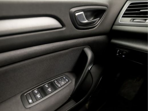 Renault M&eacute;gane Estate Estate 1.3 TCe Deluxe Automaat (APPLE CARPLAY, NAVIGATIE, CLIMATE, CRUISE, SPORTSTOELEN, PDC, TRE... ActivLease financial lease