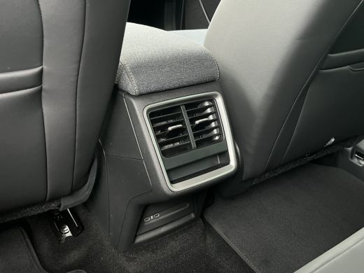 Skoda Elroq 60 Business Edition - Tour | Trekhaak | 20 inch ActivLease financial lease