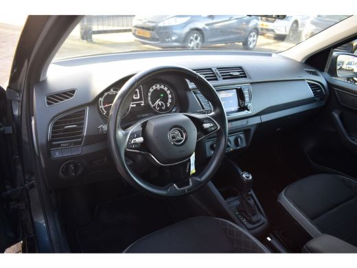 Skoda Fabia Combi 1.0 TSI Ambition | Automaat | Trekhaak | Apple CarPlay | Cruise ActivLease financial lease