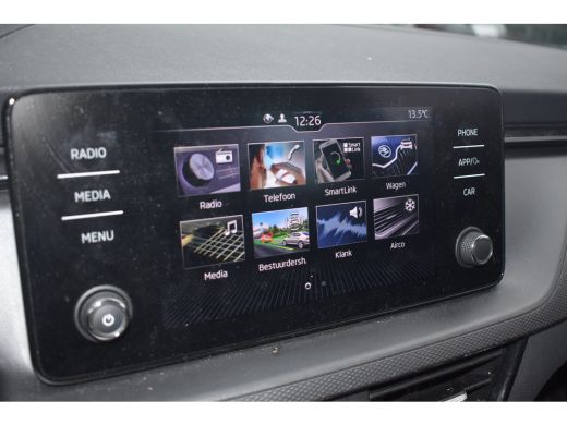 Skoda Kamiq 1.0 110PK TSI Ambition | Climate Control | PDC | Zwenkbare trekhaak | Sunset | PDC Achter ActivLease financial lease