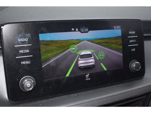 Skoda Kamiq 1.0 110PK TSI Ambition | Climate Control | PDC | Zwenkbare trekhaak | Sunset | PDC Achter ActivLease financial lease