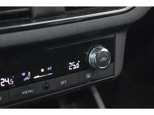 Skoda Kamiq 1.0 110PK TSI Ambition | Climate Control | PDC | Zwenkbare trekhaak | Sunset | PDC Achter ActivLease financial lease