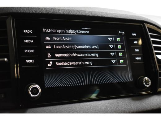 Skoda Karoq 1.5 TSI ACT 150PK DSG ELEGANCE VIRTUAL/CAMERA/CARPLAY ActivLease financial lease