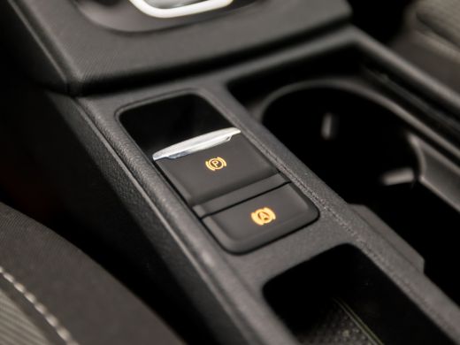 Skoda Octavia Combi 1.0 e-TSI Sportline Automaat (VIRTUAL COCKPIT, APPLE CARPLAY, GROOT NAVI, CAMERA, GETINT GL... ActivLease financial lease