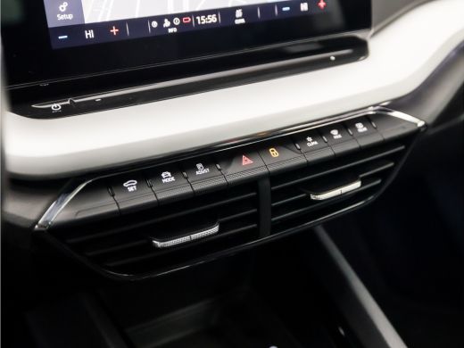 Skoda Octavia Combi 1.0 e-TSI Sportline Automaat (VIRTUAL COCKPIT, APPLE CARPLAY, GROOT NAVI, CAMERA, GETINT GL... ActivLease financial lease