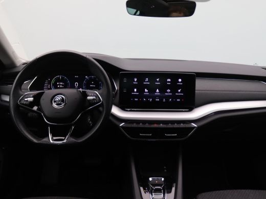 Skoda Octavia Combi 1.4 TSI iV PHEV Business Edition Plus 204PK DSG SOH 92%, Trekhaak, Head-Up Display, Memorys... ActivLease financial lease