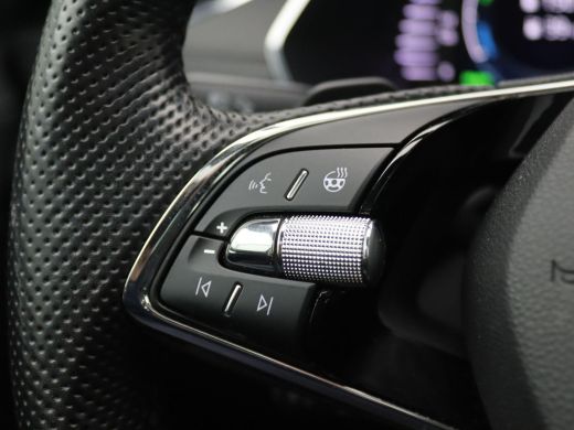 Skoda Octavia Combi 1.4 TSI iV PHEV Business Edition Plus 204PK DSG SOH 92%, Trekhaak, Head-Up Display, Memorys... ActivLease financial lease