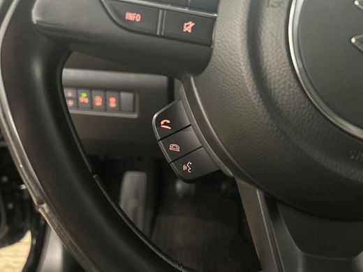 Suzuki Swift 1.2 Select Smart Hybrid ActivLease financial lease