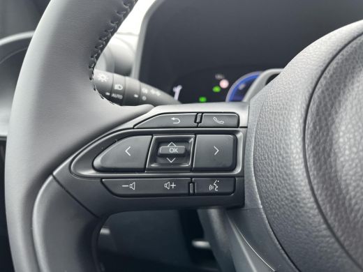 Toyota Aygo Hybrid 115 play | Uit voorraad leverbaar | &euro; 500 extra inruilwaarde | ActivLease financial lease