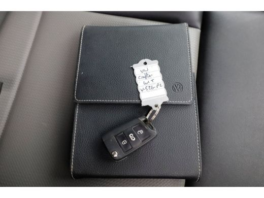 Volkswagen Crafter 35 2.0 TDI 177pk E6 RWD L3H3 (L2H2) Airco/Trekhaak 3500kg 06-2018 ActivLease financial lease