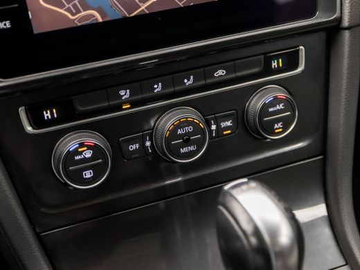 Volkswagen Golf Variant 1.0 TSI Sportline 116Pk Automaat (GROOT NAVI, APPLE CARPLAY, CLIMATE, ADAPT. CRUISE, LM V... ActivLease financial lease