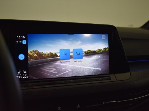 Volkswagen Golf Variant Variant 1.5 eTSI R-Line Business 150pk DSG/AUTO | Trekhaak | Head up display | Park assist | Came... ActivLease financial lease