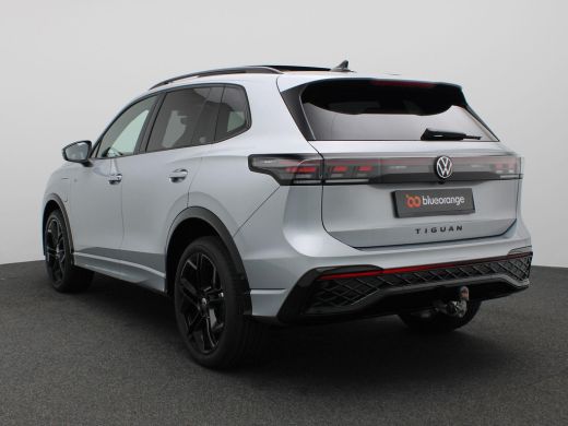 Volkswagen Tiguan 1.5 eHybrid R-Line Business 204PK DSG Pano-Schuifdak, Black Style, Trekhaak, 20" LM Velgen, Keyle... ActivLease financial lease