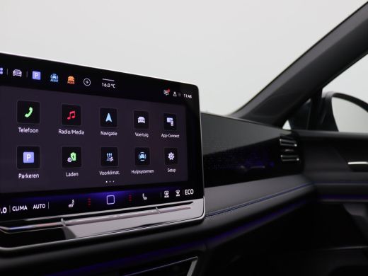 Volkswagen Tiguan 1.5 eHybrid R-Line Business 204PK DSG Pano-Schuifdak, Black Style, Trekhaak, 20" LM Velgen, Keyle... ActivLease financial lease