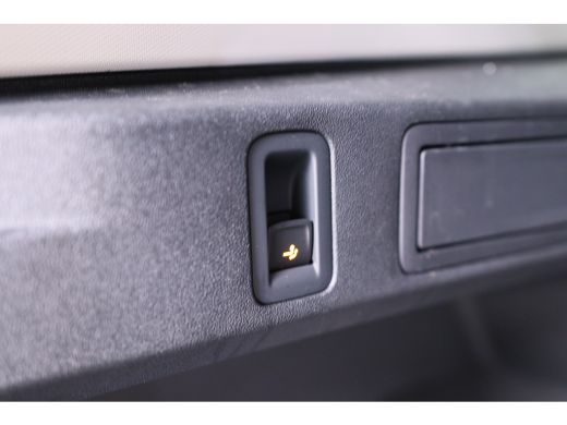 Volkswagen Tiguan 1.5 eTSI Life Edition | 1e Eigenaar! | Trekhaak | Adaptive Cruise | Navi By App | LED | Stoel-/st... ActivLease financial lease