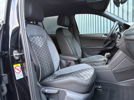 Volkswagen Tiguan 1.5 TSI R-Line Business+ | Trekhaak wegkl. | 20'' | Side Assist | Elk. A-klep | IQ Light | Prijs ... ActivLease financial lease