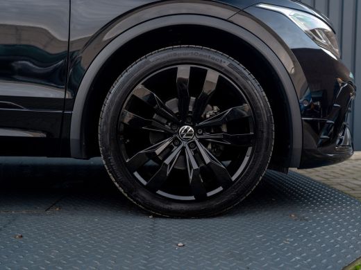 Volkswagen Tiguan 1.5 TSI R-Line Business+ | Trekhaak wegkl. | 20'' | Side Assist | Elk. A-klep | IQ Light | Prijs ... ActivLease financial lease