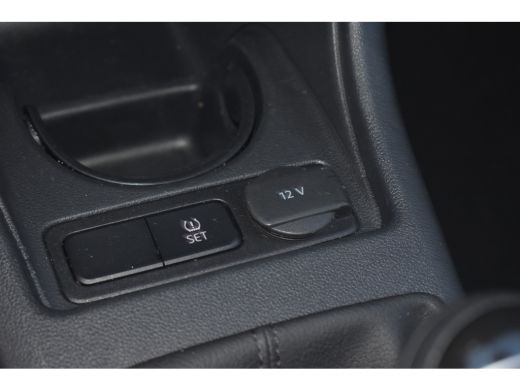 Volkswagen up! 1.0 MPI 65PK | CAMERA ACHTER | CRUISE CONTROL | NAVI VIA APP | BLUETOOTH | LED | DAB+ ActivLease financial lease