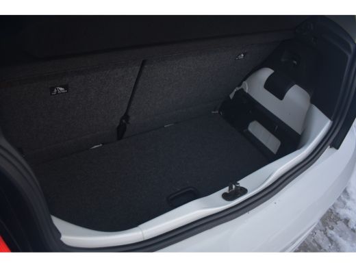 Volkswagen up! 1.0 MPI 65PK | CAMERA ACHTER | CRUISE CONTROL | NAVI VIA APP | BLUETOOTH | LED | DAB+ ActivLease financial lease