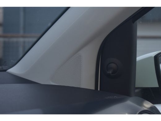 Volkswagen up! 1.0 MPI 65PK | CAMERA ACHTER | CRUISE CONTROL | NAVI VIA APP | BLUETOOTH | LED | DAB+ ActivLease financial lease