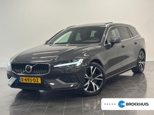 Volvo  V60 T6 Plug-in hybrid AWD Ultimate Bright | Panoramadak | Trekhaak | Stuurverwarming | Achterbank ver...