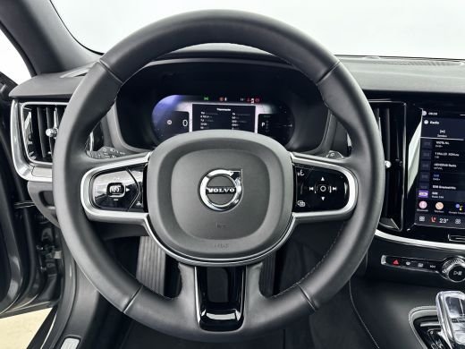 Volvo  V60 T6 Recharge Plus Dark | 18" | Sporstoelen | 360 Camera | Trekhaak | Harman Kardon | Elektr. verst... ActivLease financial lease