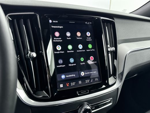 Volvo  V60 T6 Recharge Plus Dark | 18" | Sporstoelen | 360 Camera | Trekhaak | Harman Kardon | Elektr. verst... ActivLease financial lease