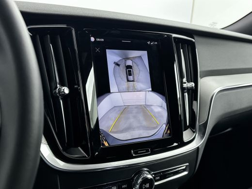 Volvo  V60 T6 Recharge Plus Dark | 18" | Sporstoelen | 360 Camera | Trekhaak | Harman Kardon | Elektr. verst... ActivLease financial lease