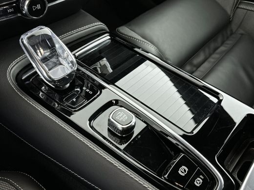 Volvo  V60 T6 Recharge Plus Dark | 18" | Sporstoelen | 360 Camera | Trekhaak | Harman Kardon | Elektr. verst... ActivLease financial lease