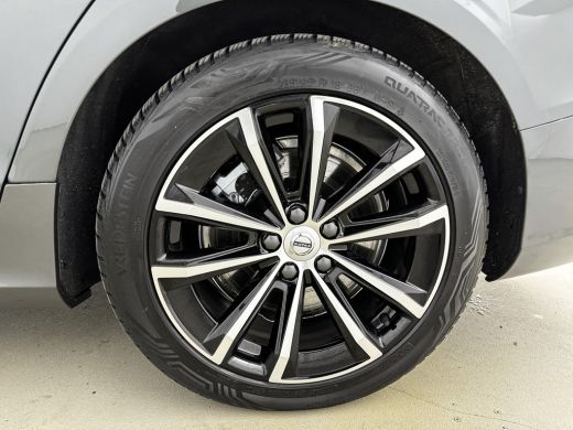 Volvo  V60 T6 Recharge Plus Dark | 18" | Sporstoelen | 360 Camera | Trekhaak | Harman Kardon | Elektr. verst... ActivLease financial lease