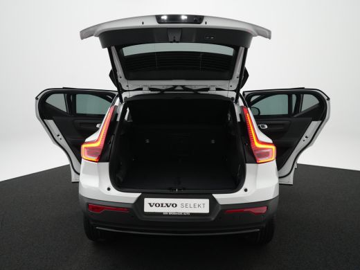 Volvo  XC40 2.0 B4 Plus Black Edition Pixel LED | Panoramadak | Harman Kardon | Nubuck | Stoelverwarming V&A ... ActivLease financial lease