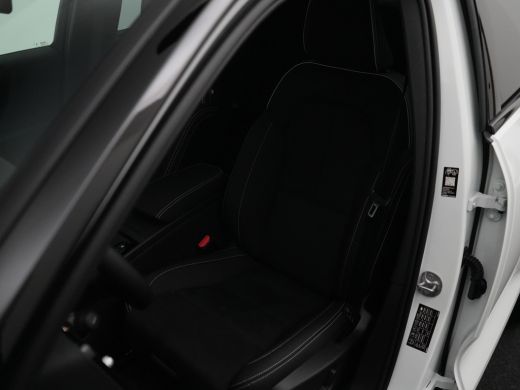 Volvo  XC40 2.0 B4 Plus Black Edition Pixel LED | Panoramadak | Harman Kardon | Nubuck | Stoelverwarming V&A ... ActivLease financial lease