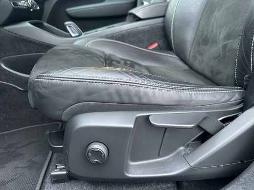 Volvo  XC40 Recharge P8 AWD R-Design | SOH 92,3%| TREKHAAK ELEKTRISCH| STOEL-  EN STUURVERWARMING| CAMERA| PA... ActivLease financial lease