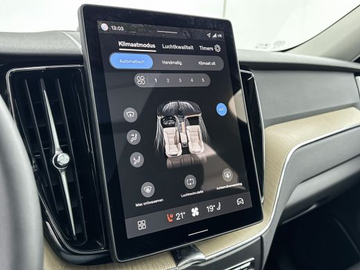 Volvo  XC60 T6 Recharge Plus Dark | 20" | Bowers & Wilkins | Geventileerd Nappa | Massagestoelen | Trekhaak |... ActivLease financial lease