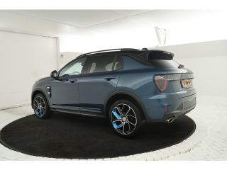 Lynk & Co 01 1.5 Black pakket, Navigatie, Apple carplay.