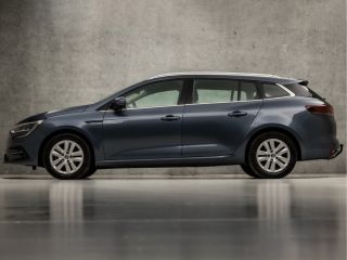 Renault M&eacute;gane Estate Estate 1.3 TCe Deluxe Automaat (APPLE CARPLAY, NAVIGATIE, CLIMATE, CRUISE, SPORTSTOELEN, PDC, TRE...