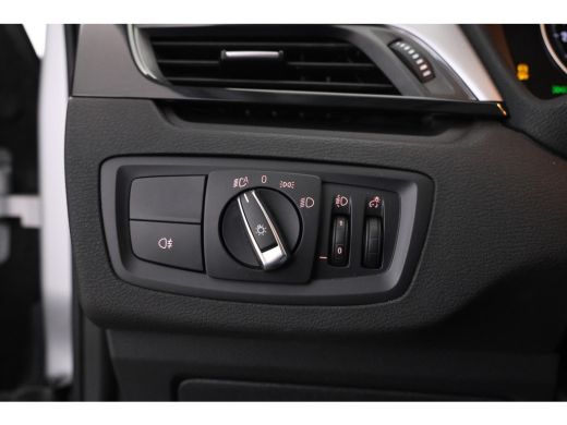 BMW X1 sDrive18d High Executive Automaat, Panorama dak, Navigatie ActivLease financial lease