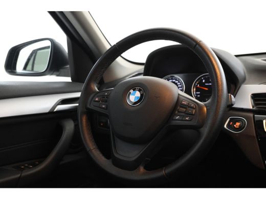 BMW X1 sDrive18d High Executive Automaat, Panorama dak, Navigatie ActivLease financial lease