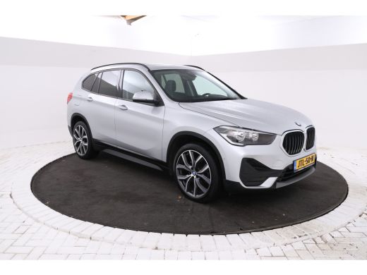 BMW X1 sDrive18d High Executive Automaat, Panorama dak, Navigatie ActivLease financial lease