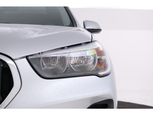 BMW X1 sDrive18d High Executive Automaat, Panorama dak, Navigatie ActivLease financial lease