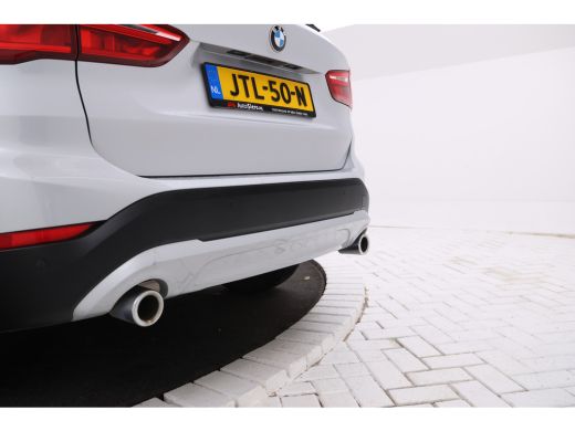 BMW X1 sDrive18d High Executive Automaat, Panorama dak, Navigatie ActivLease financial lease