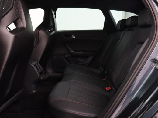 CUPRA Leon 2.0 TSI Cup 4-DRIVE | 310pk | Trekhaak | Stoel & stuurverwarming | Carplay | Leder | Adaptive cru... ActivLease financial lease