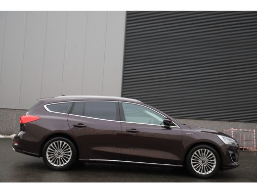 Ford Focus 125pk EcoBoost/Vignale/B&O/Adaptive/Matrix/Schuifdak/HUD/Trekh. ActivLease financial lease