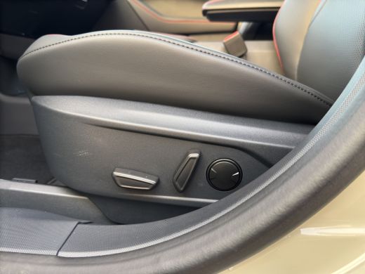 Ford Mustang Mach-E Mach-E Extended Premium RWD 88 kWh | Snel Leverbaar! | Pano | Leder | Adap. Cruise | B&O Audio ActivLease financial lease