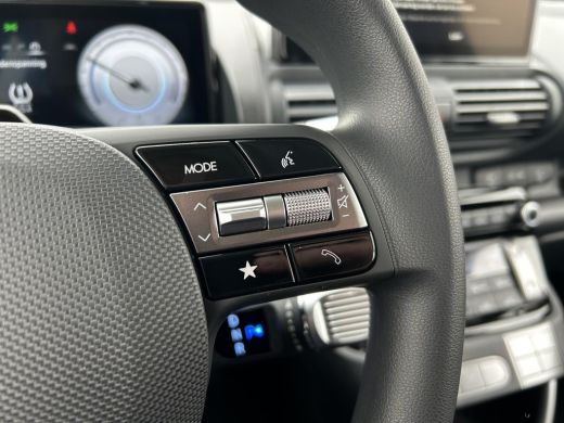 Hyundai Inster E-Motion 49 kWh | Uit voorraad leverbaar | Achteruitrijcamera | Adaptieve Cruise Control | Climat... ActivLease financial lease