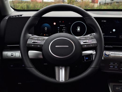 Hyundai Kona 1.6 GDI HEV Premium Sky | Uit voorraad leverbaar! | Schuif-/kantel dak | Elektrische stoelen | St... ActivLease financial lease