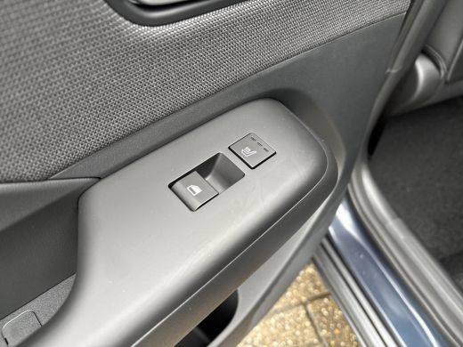 Hyundai Kona 1.6 GDI HEV Premium Sky | Uit voorraad leverbaar! | Schuif-/kantel dak | Elektrische stoelen | St... ActivLease financial lease