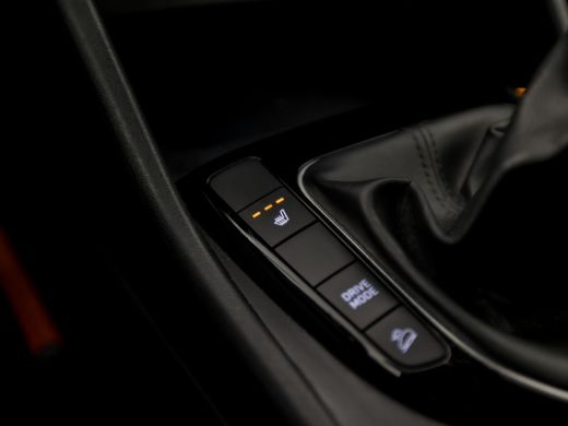 Hyundai Tucson 1.6 T-GDI MHEV Sport (VIRTUAL COCKPIT, APPLE CARPLAY, GROOT NAVI, KEYLESS, CAMERA, SPORTSTOELEN, ... ActivLease financial lease