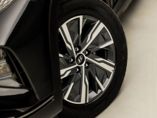 Hyundai Tucson 1.6 T-GDI MHEV Sport (VIRTUAL COCKPIT, APPLE CARPLAY, GROOT NAVI, KEYLESS, CAMERA, SPORTSTOELEN, ... ActivLease financial lease